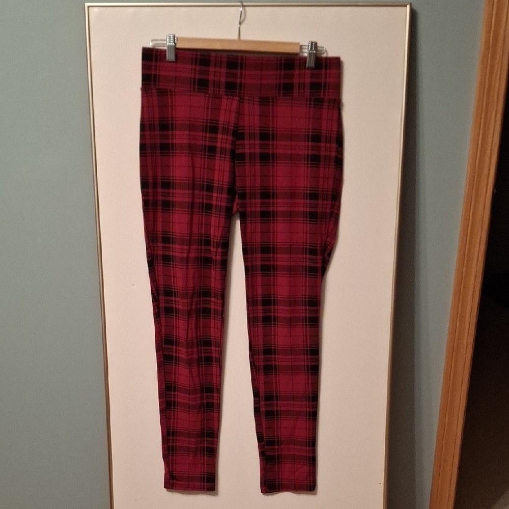Plaid Skinny Pants - Red and Black